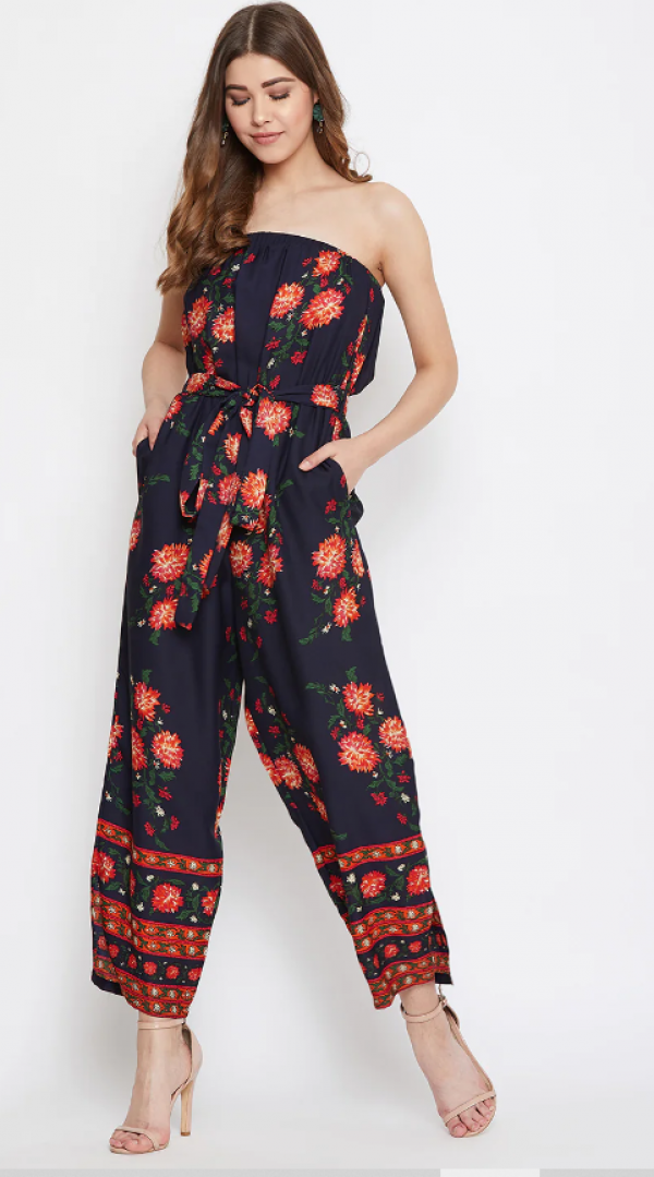 Jumpsuit off shoulder dengan motif floral